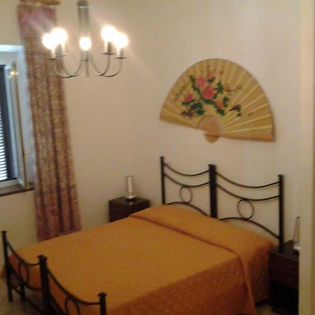 Hotel Touring Roma Esterno foto