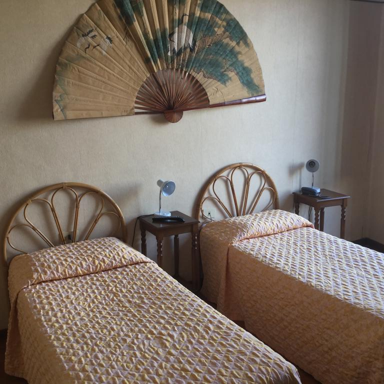 Hotel Touring Roma Esterno foto