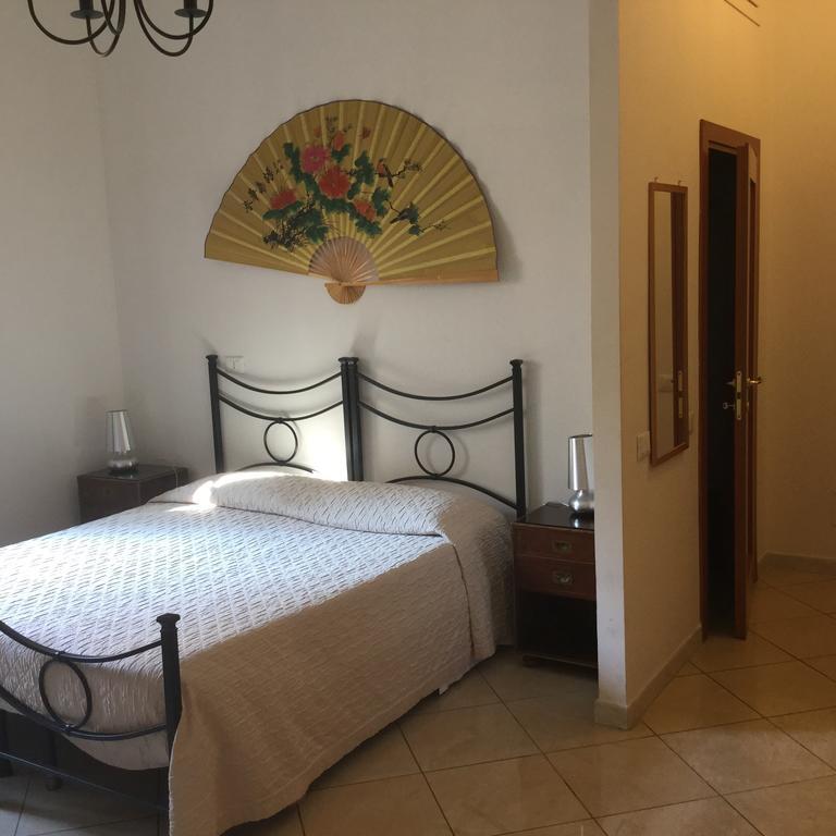 Hotel Touring Roma Esterno foto
