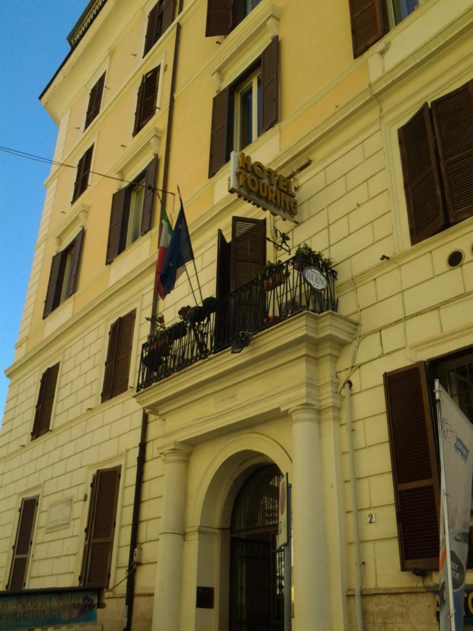Hotel Touring Roma Esterno foto