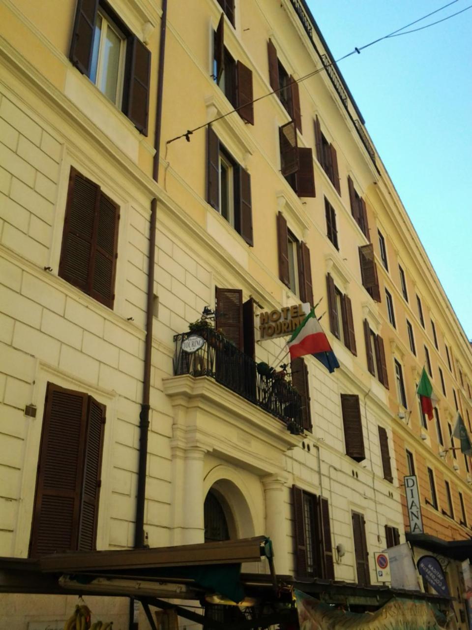 Hotel Touring Roma Esterno foto